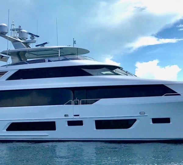 huntress yacht westport